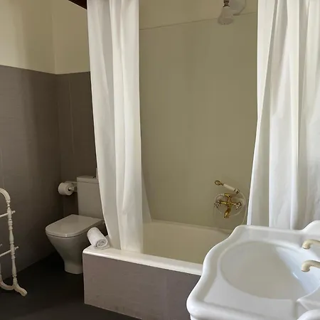 Exclusivo Pazo De Urzaiz En *